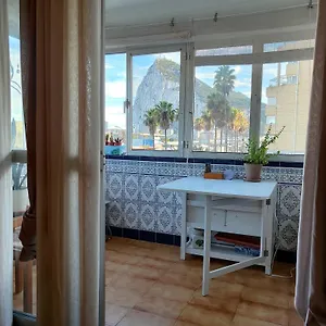  Alloggio in famiglia Private Bathroom In Shared 50m From Gibraltar Spagna